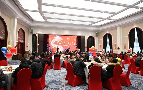 1766646386964489356.jpg 團(tuán)圓飯一縮小.jpg